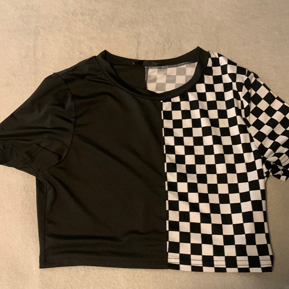 SHEIN Split Pattern Crop Top